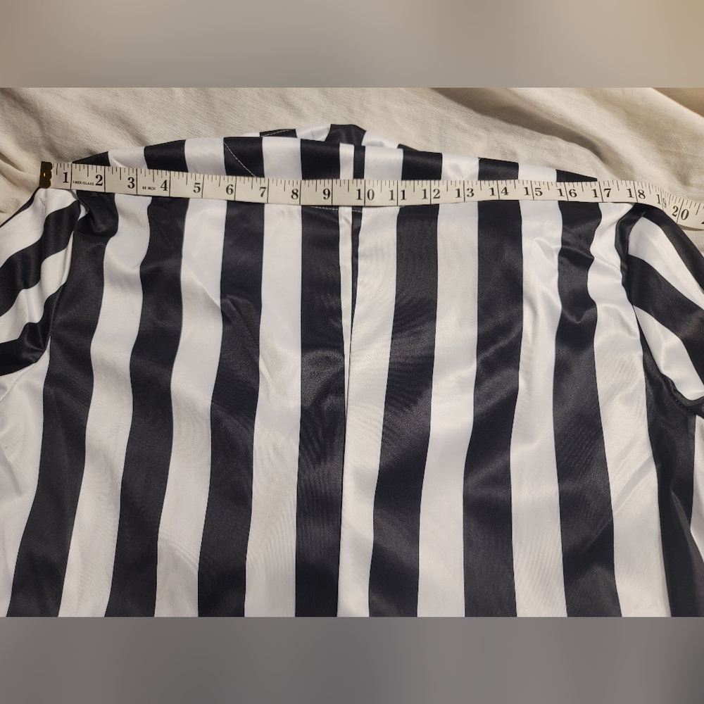 NWT 5 PC SET BLACK AND WHITE JUICE STRIPE SUIT WITH WIG - Picture 12 of 15